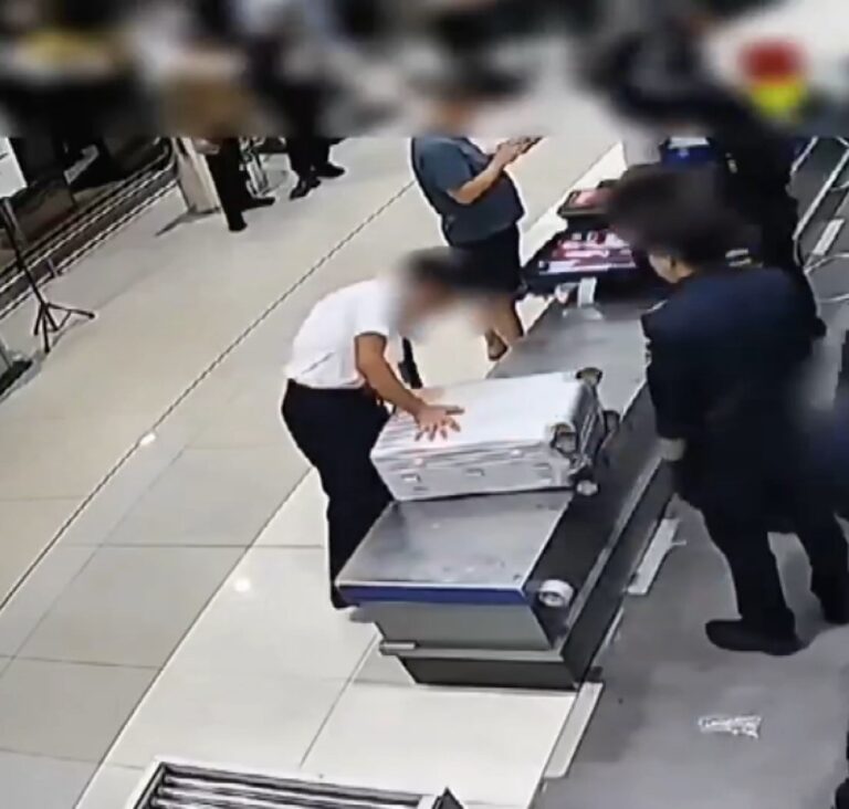 Malezyalı pilot havalimanında uyuşturucuyla yakalandı; idrar